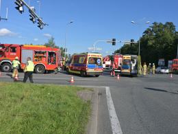 Zderzenie karetki i busa na obwodnicy Opola. Interweniował śmigłowiec LPR