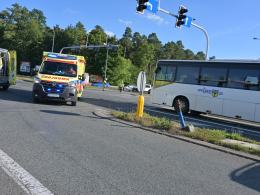 Zderzenie karetki i busa na obwodnicy Opola. Interweniował śmigłowiec LPR
