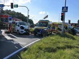 Zderzenie karetki i busa na obwodnicy Opola. Interweniował śmigłowiec LPR