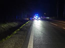 Wypadek na DK45. Kierowca w szpitalu