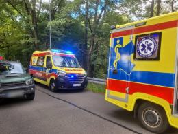 Zderzenie busa z osobówką na ul. Dobrzeńskiej w Opolu