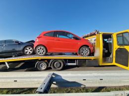 Karambol czterech pojazdów na A4 za Górą św. Anny