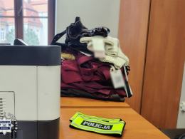 Ukradła odzież wartą ponad 1000 zł. Policja znalazła ją w godzinę
