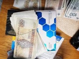Opolanin zatrzymany za handel sterydami anabolicznymi i narkotyki
