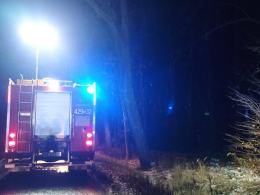Samochód z przyczepką wypadł z drogi na DK40 w Pokrzywnicy
