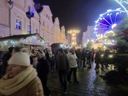 Jarmark Bożonarodzeniowy oficjalnie otwarty. Sprawdziliśmy, ile kosztują świąteczne przysmaki
