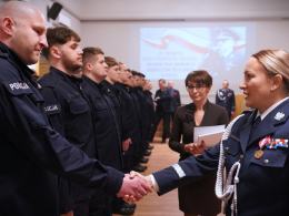 36 nowych policjantów złożyło ślubowanie w Komendzie Wojewódzkiej Policji w Opolu