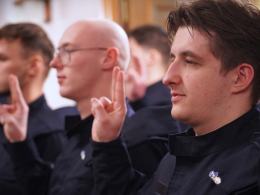 36 nowych policjantów złożyło ślubowanie w Komendzie Wojewódzkiej Policji w Opolu
