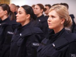 36 nowych policjantów złożyło ślubowanie w Komendzie Wojewódzkiej Policji w Opolu