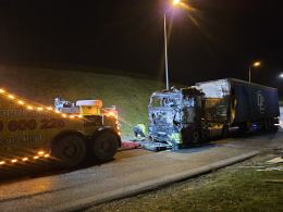 Pożar ciągnika siodłowego na MOP Wysoka przy autostradzie A4