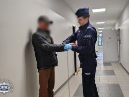 Znęcał się nad rodziną. Sam zgłosił się do komisariatu