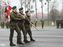 Elewi DZSW złożyli przysięgę. Symboliczny początek służby