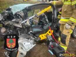 Zmarła 49-latka poszkodowana w wypadku na DW409 między Dobrą a Strzeleczkami