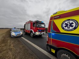Zderzenie dwóch samochodów na obwodnicy obok Turawa Park. Siedem osób w pojazdach