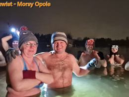 Noworoczne morsowanie na Bolko. Mróz im nie straszny