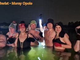 Noworoczne morsowanie na Bolko. Mróz im nie straszny