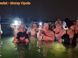 Noworoczne morsowanie na Bolko. Mróz im nie straszny