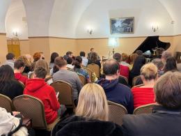 Groza w murach zamku. Graham Masterton spotkał się z czytelnikami w Otmuchowie