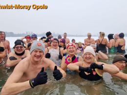 Opolskie Morsy znów wsparły WOŚP. Zimna woda, gorący cel