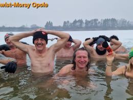 Opolskie Morsy znów wsparły WOŚP. Zimna woda, gorący cel