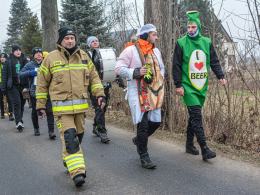 Niedźwiedź znów zatańczył w Chróścinie. Barwny korowód przeszedł przez wieś