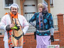 Niedźwiedź znów zatańczył w Chróścinie. Barwny korowód przeszedł przez wieś