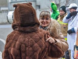 Niedźwiedź znów zatańczył w Chróścinie. Barwny korowód przeszedł przez wieś