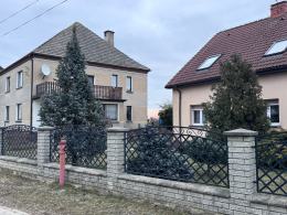 Wybuch pieca w domu jednorodzinnym. Interweniowało pięć zastępów straży pożarnej
