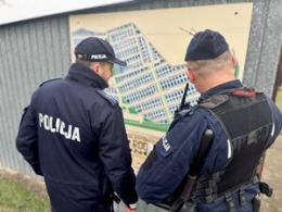 Policjanci monitorują miejsca przebywania osób narażonych na wychłodzenie