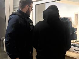 Zdarzenie drogowe na trasie Byczyna - Polanowice. Dwie osoby nietrzeźwe w aucie