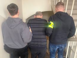 Kryminalni z Kluczborka odzyskali telefon skradziony kurierowi
