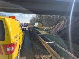 Utrudnienia na A4 w kierunku Katowic. Zablokowany prawy pas
