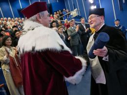 Jubileusz wydziału i wyróżnienie dla naukowca. Uhonorowano prof. Krzysztofa Kluszczyńskiego