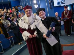 Jubileusz wydziału i wyróżnienie dla naukowca. Uhonorowano prof. Krzysztofa Kluszczyńskiego
