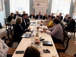 Nowe połączenia kolejowe na pograniczu. Rozmowy o trasach przez Głuchołazy