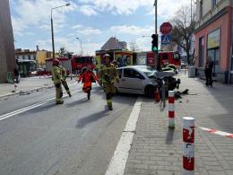 Zderzenie dwóch pojazdów na ul. Katowickiej w Opolu. Zablokowana Katowicka
