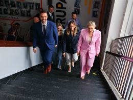 Wizyta minister edukacji w Opolu. Spotkania z nauczycielami i maturzystami