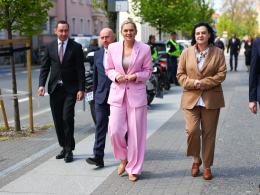 Wizyta minister edukacji w Opolu. Spotkania z nauczycielami i maturzystami