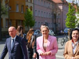 Wizyta minister edukacji w Opolu. Spotkania z nauczycielami i maturzystami
