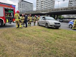 Kolizja na rondzie przy ulicy Nysy Łużyckiej w Opolu