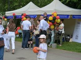 Trwa Strassenfest w Opolu. Plac Wolności wypełniły muzyka i rodzinne atrakcje