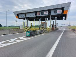 Są chętni na likwidację bramek na A4. Dwie firmy złożyły oferty