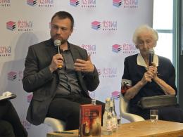Remigiusz Mróz, Andrzej Dragan i Mela Koteluk. Co dziś czeka uczestników Festiwalu Książki?