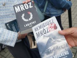 Remigiusz Mróz, Andrzej Dragan i Mela Koteluk. Co dziś czeka uczestników Festiwalu Książki?
