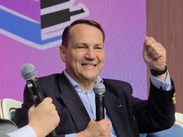 Nagroda Wolności dla Radosława Sikorskiego. Rozmawiał o Europie, Kościele i relacjach z Niemcami