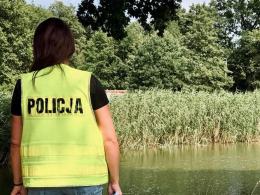 Tragiczne zdarzenie w gminie Kamiennik. Ze stawu wyłowiono ciało 77-letniej kobiety