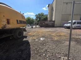 Przy Ozimskiej prace wrą. Ten plac długo czekał na uporządkowanie