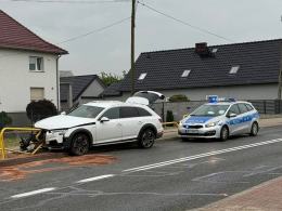 Samochód wypadł z drogi w Boguszycach. Utrudnienia na trasie Opole-Krapkowice