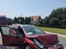 Mężczyzna spadł z ciągnika. Do szpitala zabrał go śmigłowiec LPR