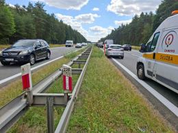 Trzy zdarzenia na A4. Dachowanie i kolizje na obu jezdniach